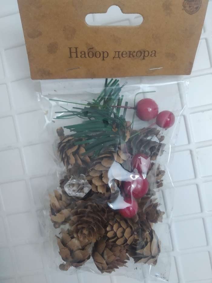 Фотография покупателя товара Набор новогоднего декора «Шишки и ягодки» - Фото 2
