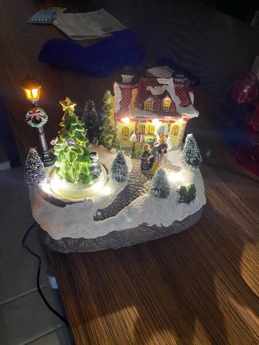 Фотография покупателя товара Светодиодная фигура «Новогодний город» 19 × 17 × 13 см, полистоун, батарейки ААх3 (не в комплекте), USB, свечение тёплое белое - Фото 3