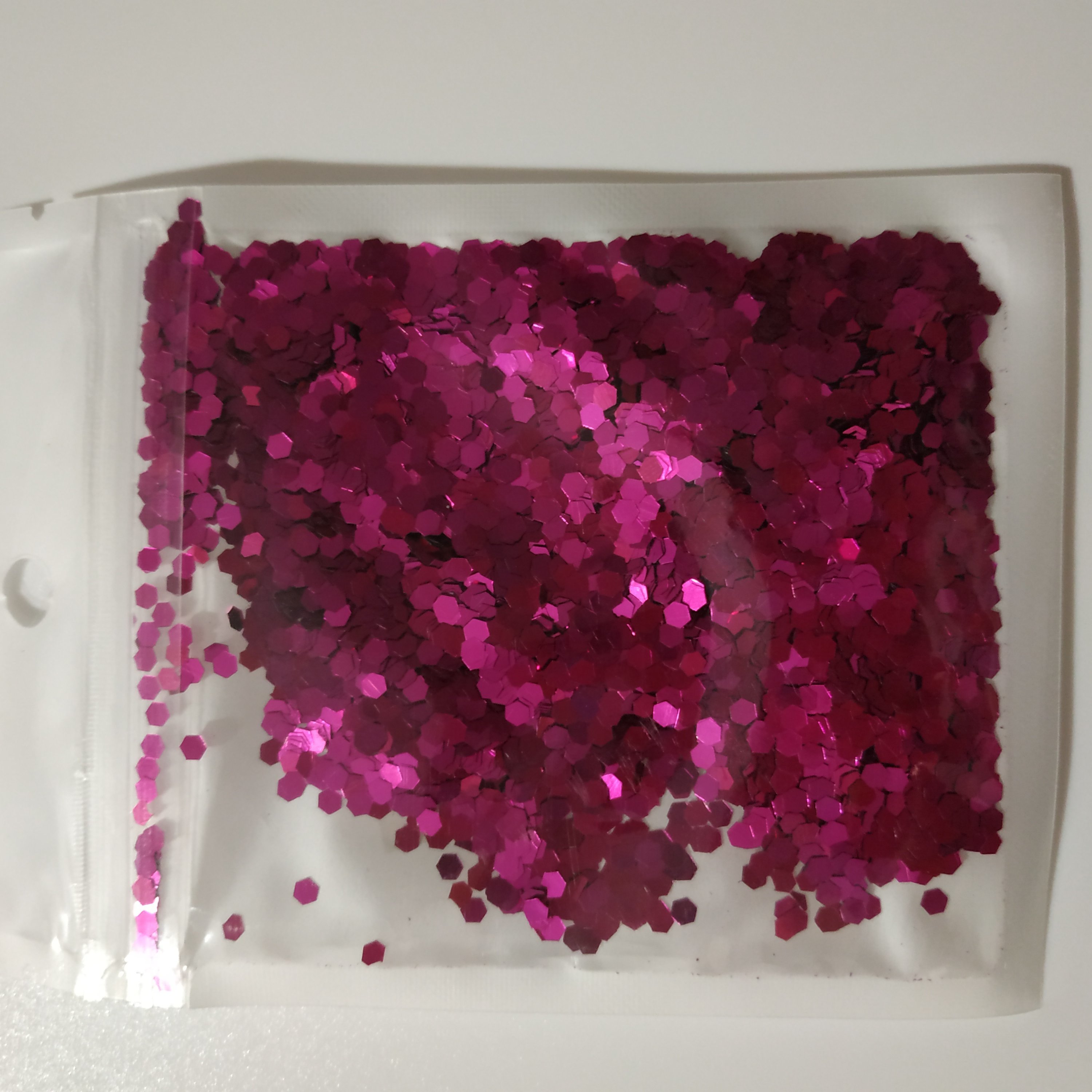 Фотография покупателя товара Наполнитель для шара «Конфетти», шестиугольник, 3 мм, 10 г, цвет розовый - Фото 5