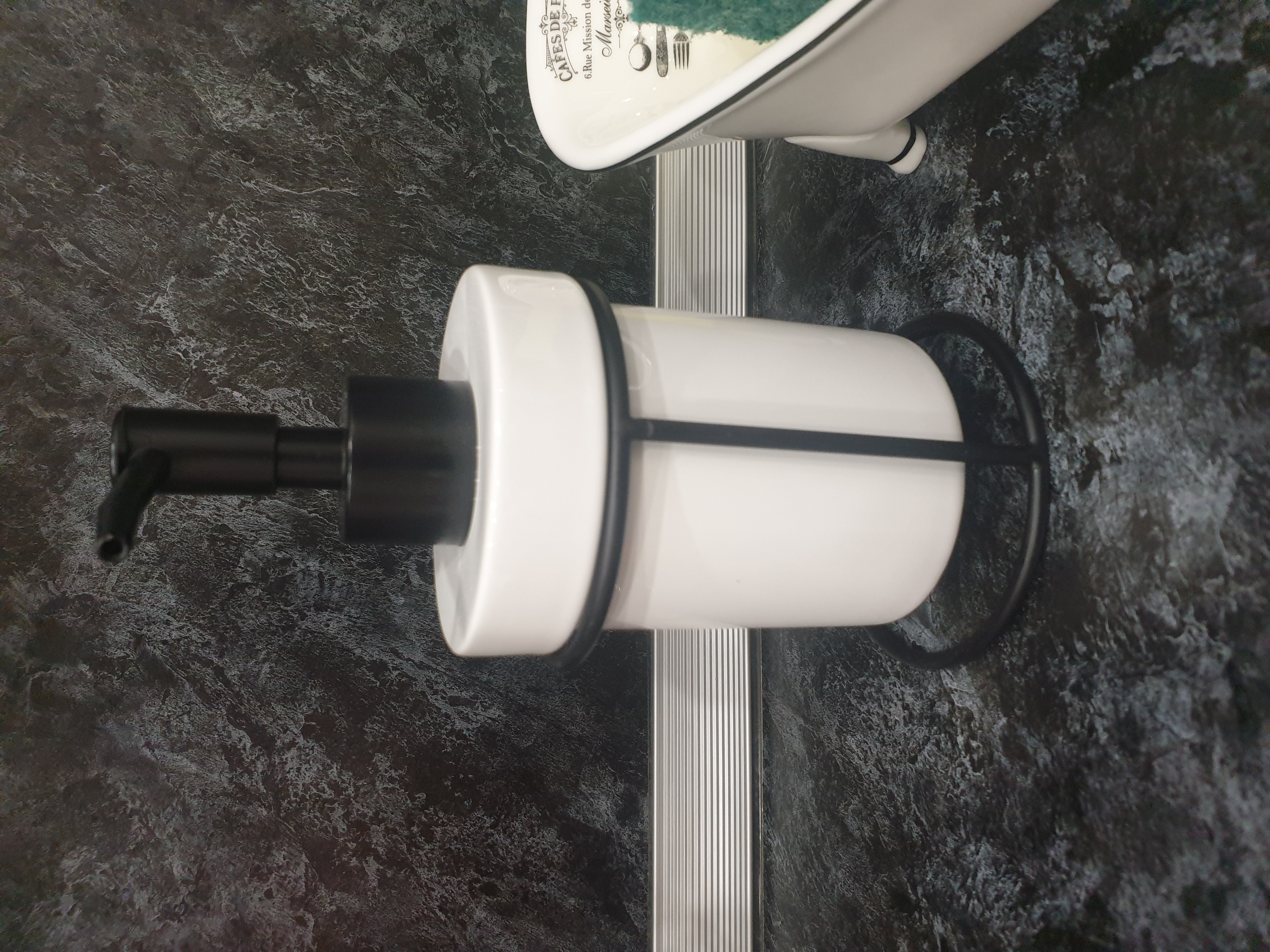 Фотография покупателя товара Дозатор для жидкого мыла на подставке SAVANNA «Геометрика», 250 мл, 16×7,8 см, цвет чёрно-белый - Фото 5
