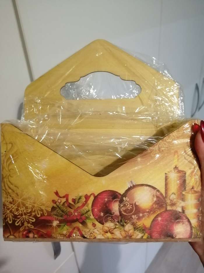 Фотография покупателя товара Кашпо деревянное "Конверт, Новогодний №3", деревянная ручка, жёлтое, 20,5×18×6 см - Фото 1