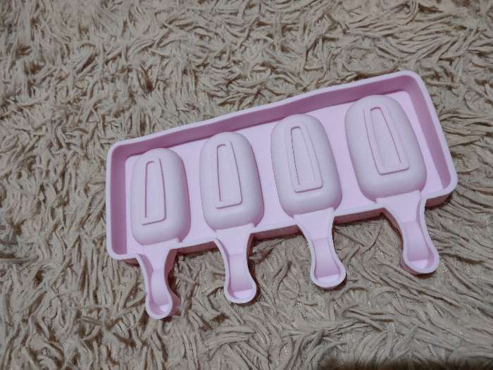 Фотография покупателя товара Форма для мороженого Доляна «Эскимо малое», силикон, 21,5×12,5×2 см, 4 ячейки (6,9×3,8 см), цвет МИКС - Фото 25