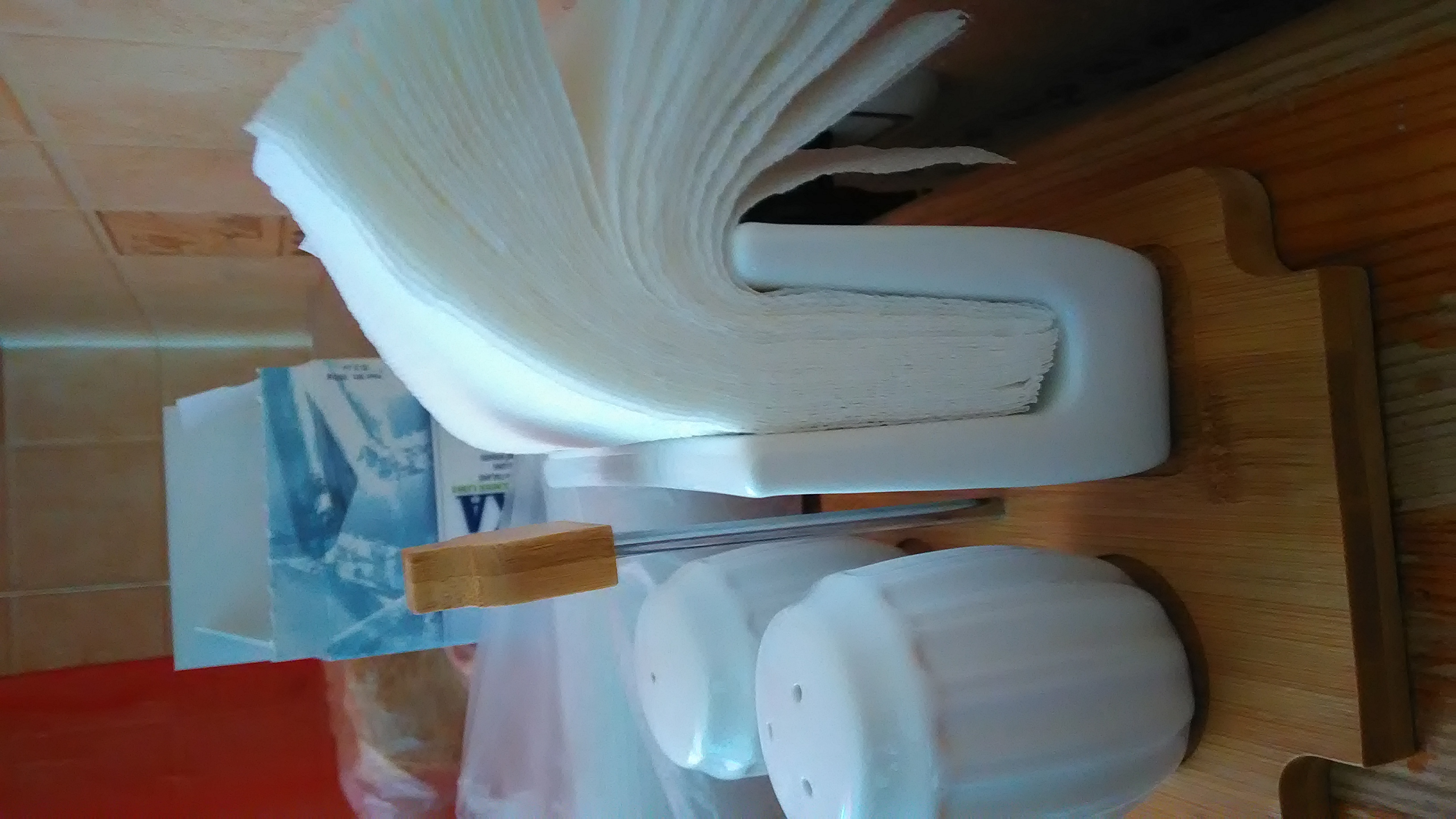 Фотография покупателя товара Набор для специй «Воздушный зефир», 3 предмета: солонка, перечница, салфетница, на подставке - Фото 1