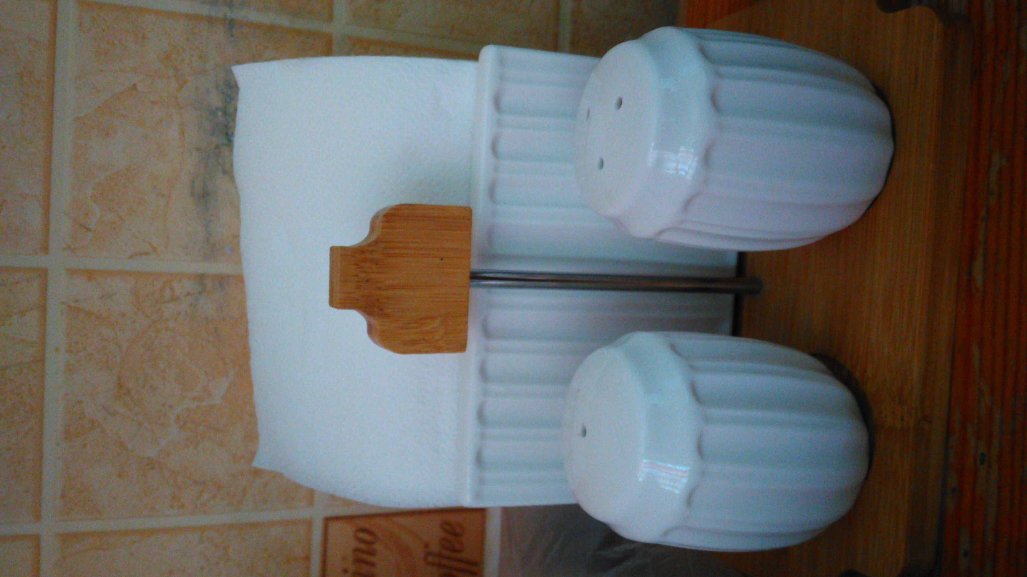 Фотография покупателя товара Набор для специй «Воздушный зефир», 3 предмета: солонка, перечница, салфетница, на подставке - Фото 2