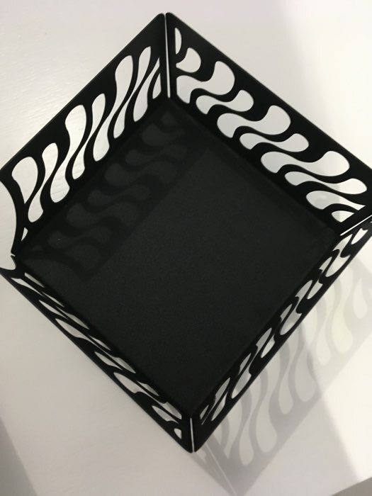 Фотография покупателя товара Салфетница «Волна», 12,5×12,5×7 см, цвет чёрный - Фото 5