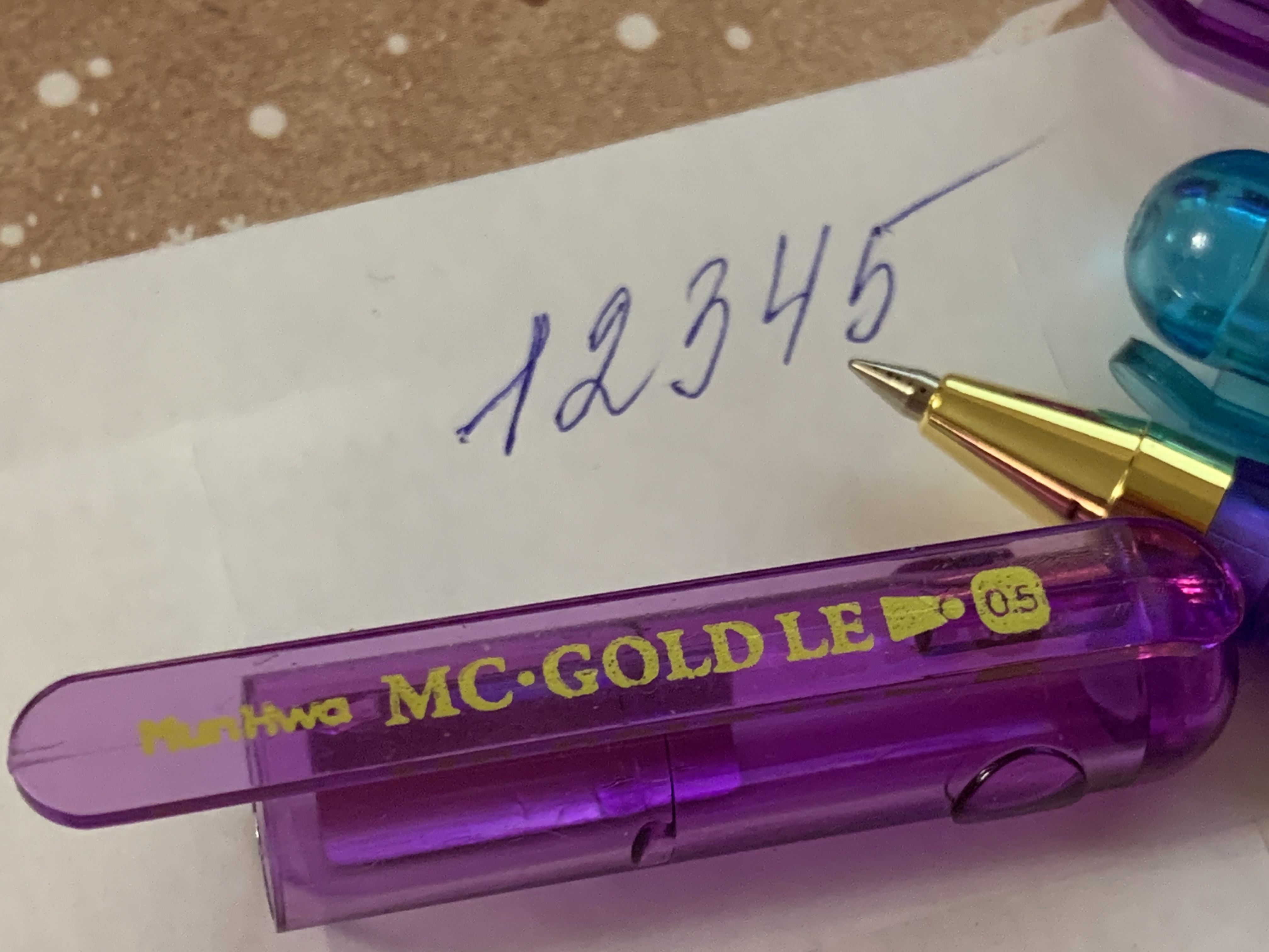 Фотография покупателя товара Ручка шариковая MunHwa MC Gold LE, узел 0.5 мм, чернила синие, резиновый упор, корпус микс - Фото 1