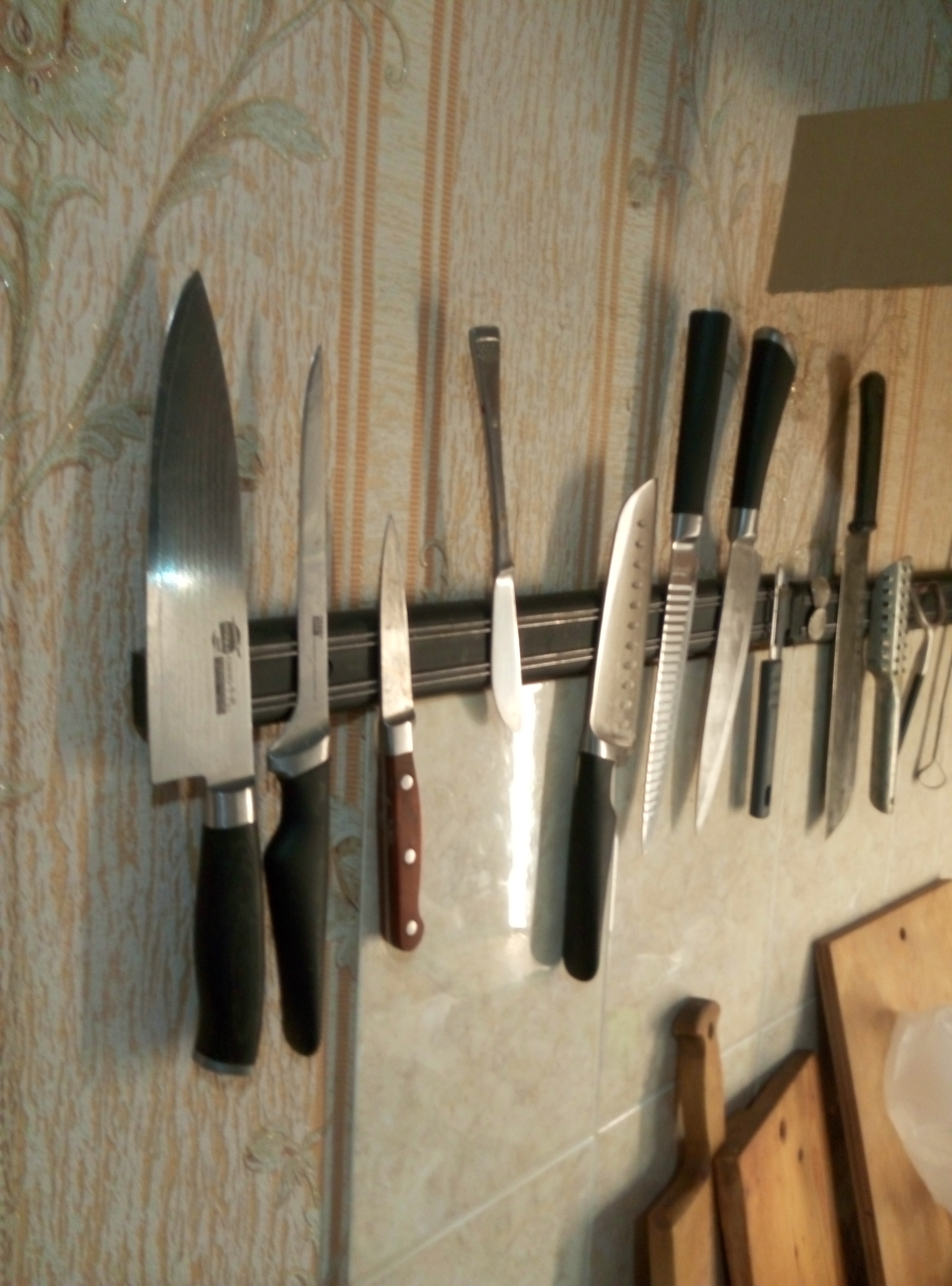 Фотография покупателя товара Точилка для ножей с полировкой Доляна «Ритм», 21×5×6 см, цвет чёрный - Фото 4