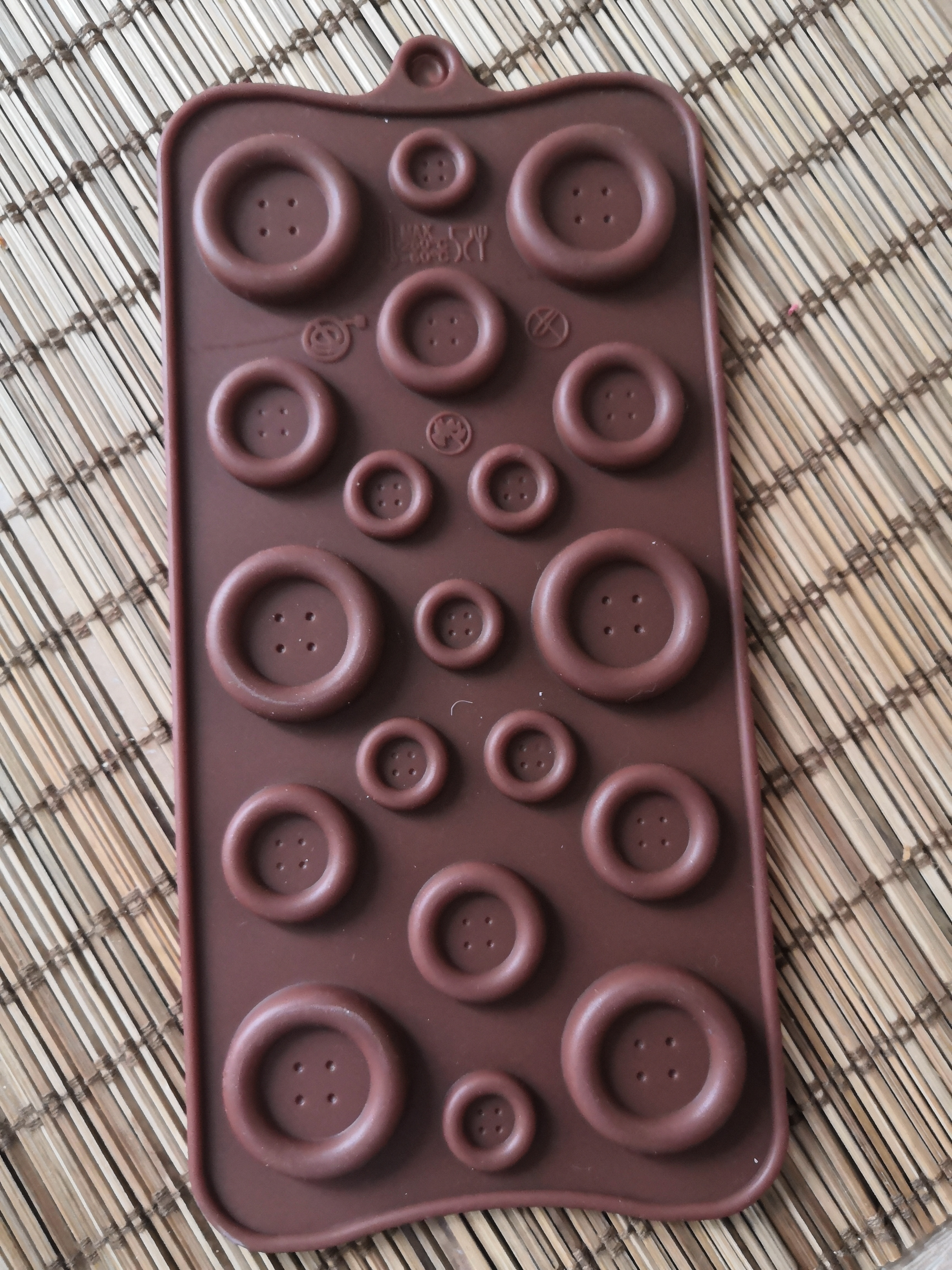 Фотография покупателя товара Форма для шоколада Доляна «Плитка», силикон, 21×11 см, 12 ячеек (2,7×3,9 см), цвет коричневый - Фото 69