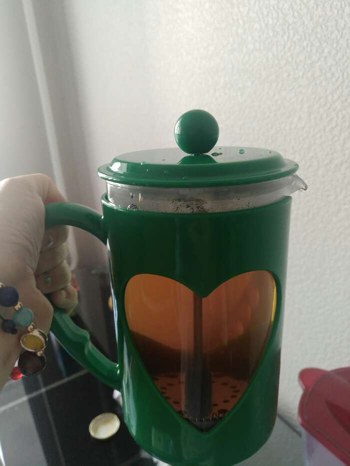 Фотография покупателя товара Чайник заварочный френч - пресс Доляна «Комплимент», 800 мл, стекло, цвет малиновый - Фото 12