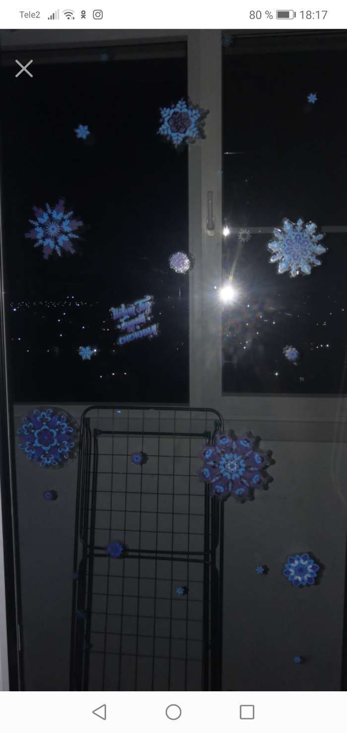 Фотография покупателя товара Интерьерная наклейка со светящимся слоем «Новый Год будет снежным», 21 х 29,7 х 0,1 см - Фото 6