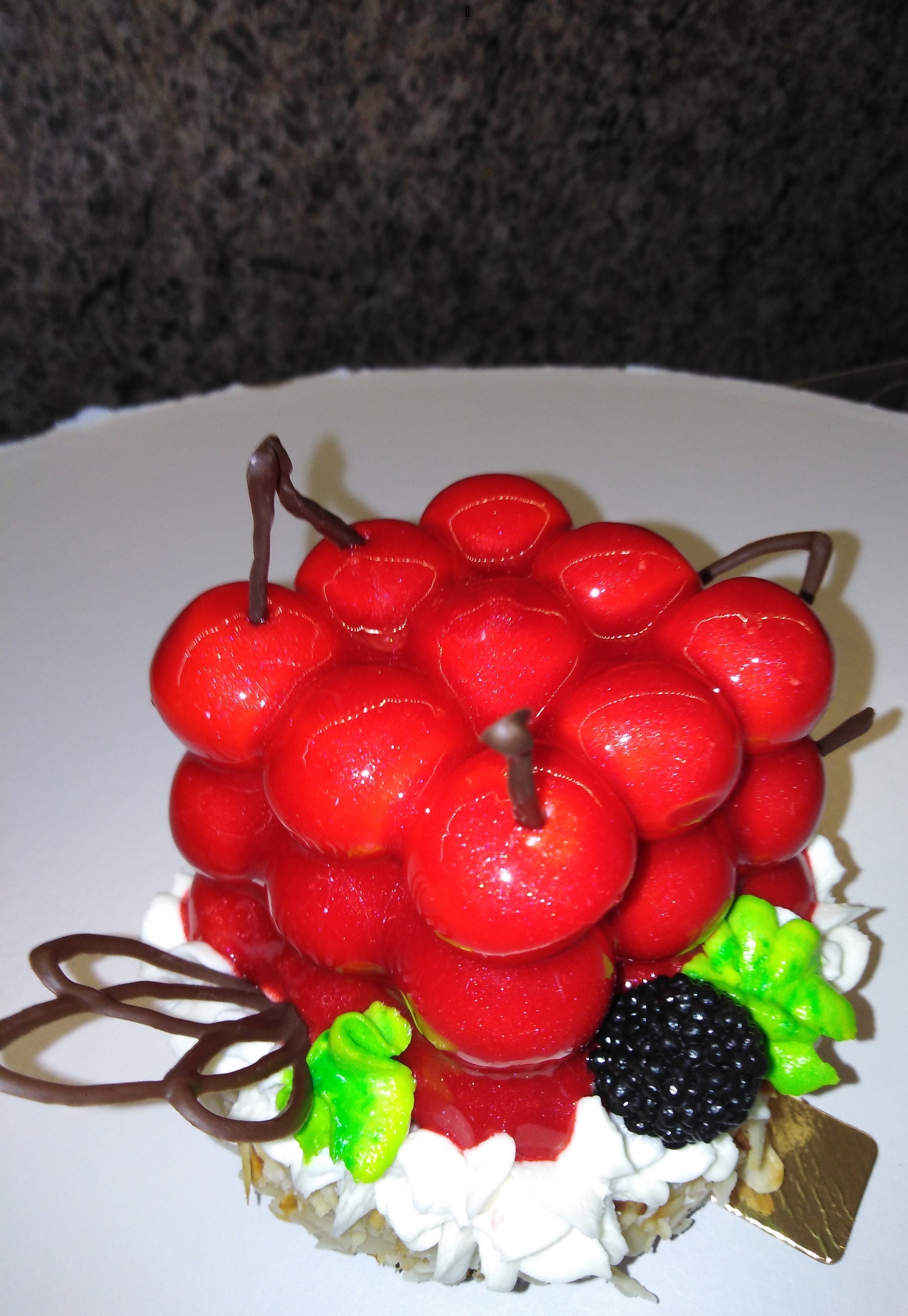 Фотография покупателя товара Форма для муссовых десертов и выпечки KONFINETTA «Рафаэль», силикон, 29,7×17,5×5,7 см, 6 ячеек (6,2×6,2 см), цвет белый - Фото 7