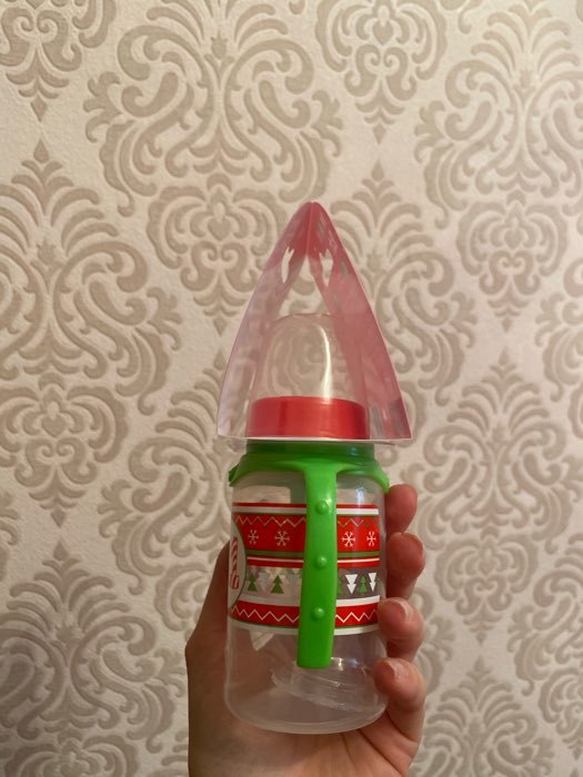 Фотография покупателя товара Бутылочка для кормления «Мой 1 новый год», классическое горло, 150 мл., от 0 мес., цилиндр, с ручками, цвет красный - Фото 3
