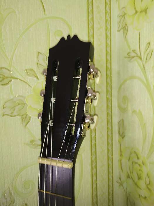 Фотография покупателя товара Акустическая гитара 6-ти струнная, менз. 650мм., струны металл, головка без пазов - Фото 4