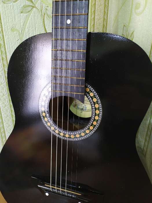 Фотография покупателя товара Акустическая гитара 6-ти струнная, менз. 650мм., струны металл, головка без пазов - Фото 5