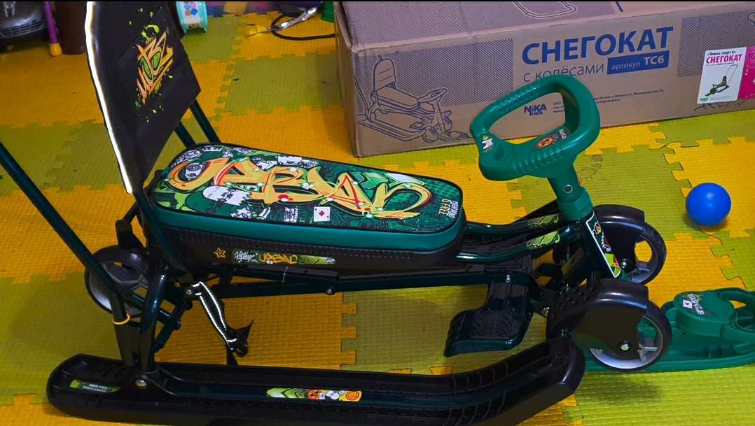 Фотография покупателя товара Снегокат с колёсами Тимка спорт 6 «Граффити», цвет чёрный/зелёный