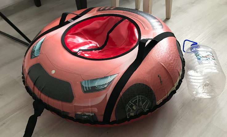 Фотография покупателя товара Тюбинг-ватрушка «Машинка», диаметр чехла 90 см, цвета МИКС - Фото 2