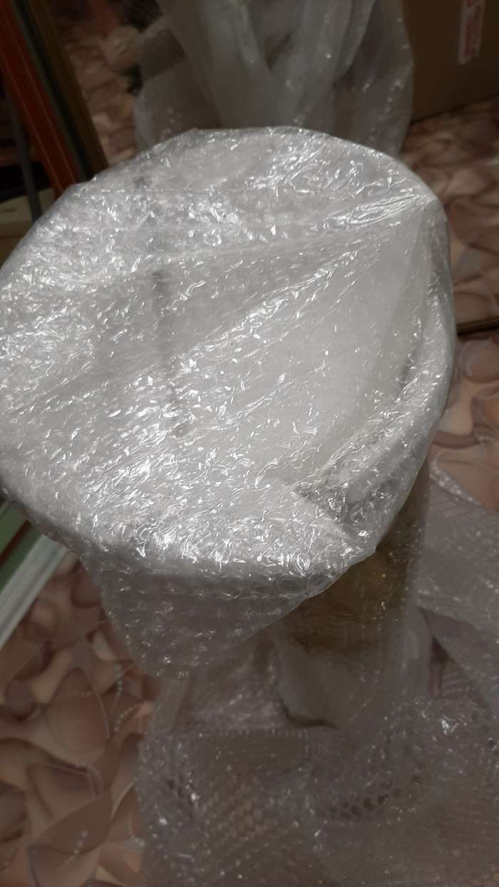 Фотография покупателя товара Фигурное кашпо "Ангел с розами", бело-золотой, 1,8 л/ 24х27х70см