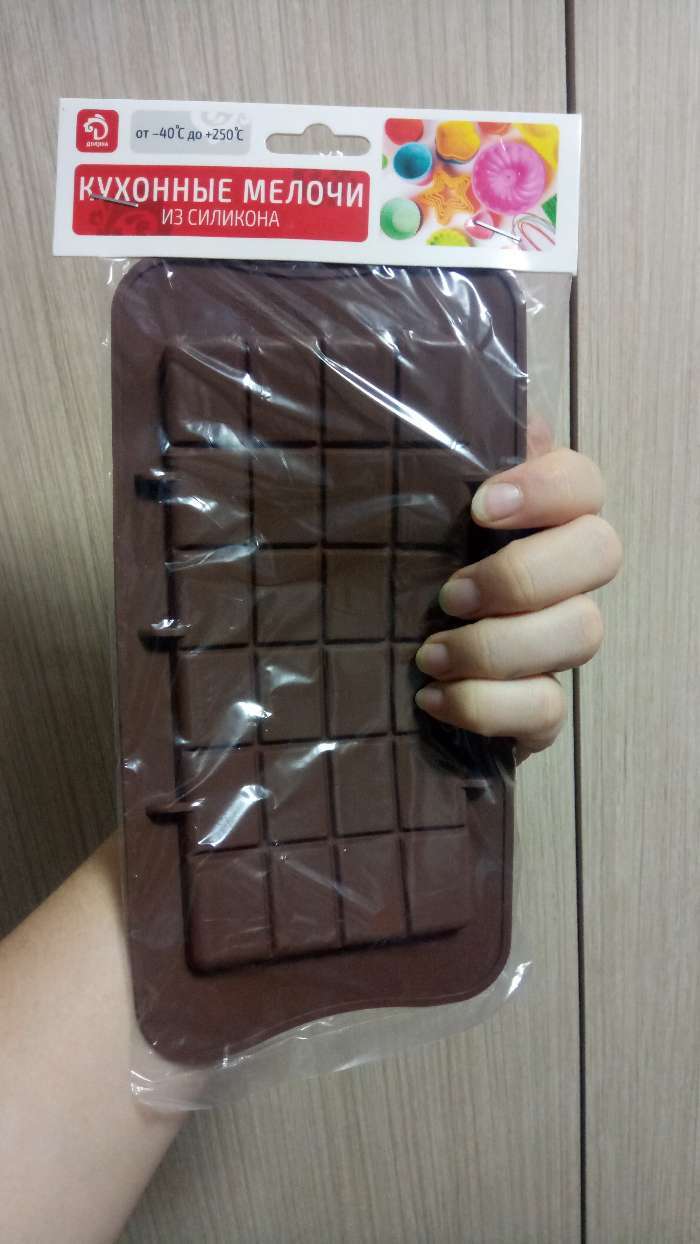 Фотография покупателя товара Форма для шоколада Доляна «Плитка», силикон, 22,5×10,5×0,2 см, 24 ячейки (2×2,5 см), цвет коричневый - Фото 8