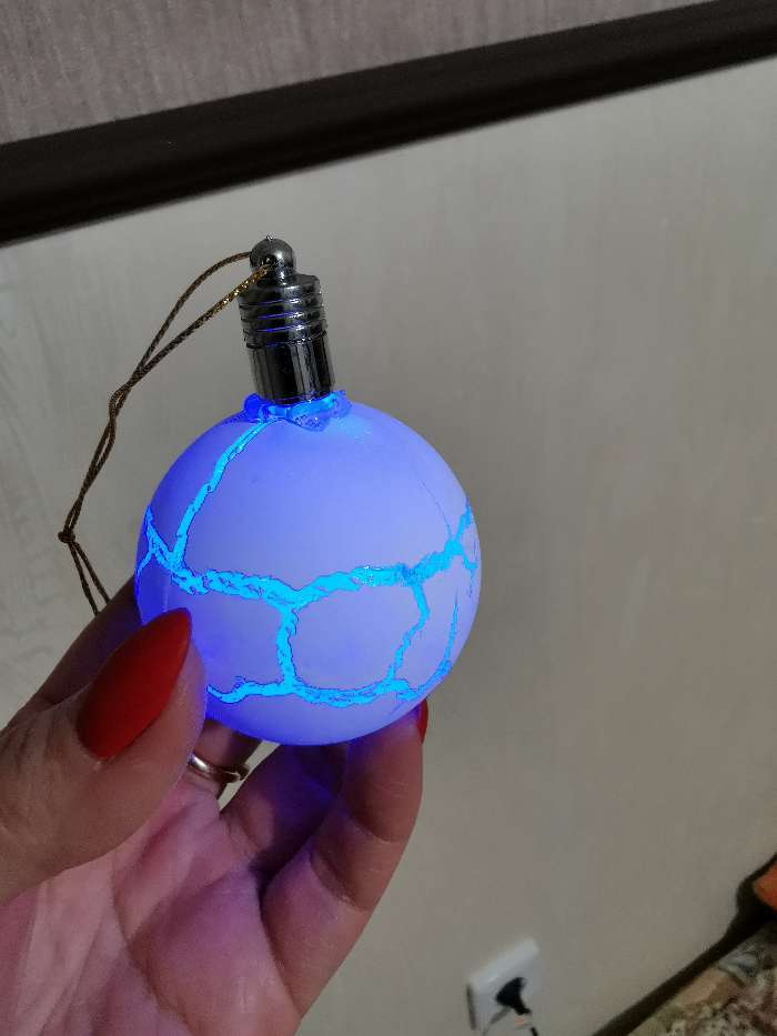 Фотография покупателя товара Игрушка световая "Елочный шар узоры краской" (батарейки в комплекте) 5 см, 1LED, RGB, БЕЛЫЙ