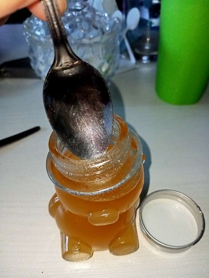 Фотография покупателя товара Баночка стеклянная для мёда и варенья Доляна «Медвежонок», 40 мл, 5×6,5 см - Фото 9