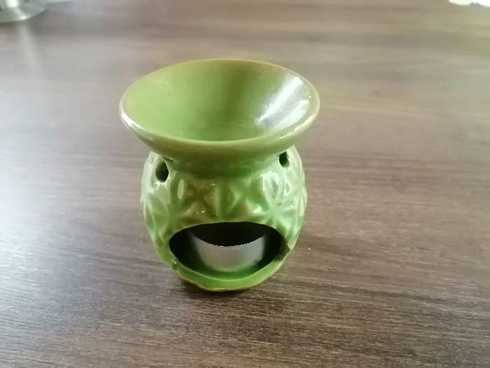 Фотография покупателя товара Аромалампа для эфирных масел «Рисунок из треугольников», керамика, 7.5×6.5×6.5 см, МИКС - Фото 2