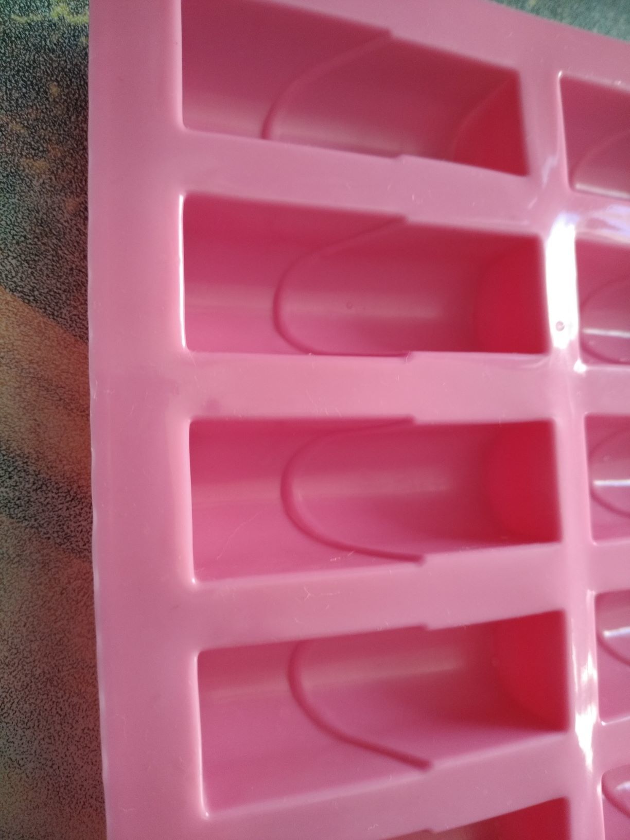 Фотография покупателя товара Форма для выпечки Доляна «Батончик», силикон, 30×17,5 см, 20 ячеек (6,5×2,5×2 см), цвет МИКС - Фото 3