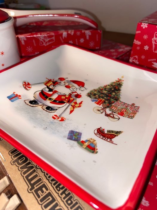 Фотография покупателя товара Блюдо сервировочное Доляна «Рождественский снеговик», 15×15 см, цвет белый - Фото 4