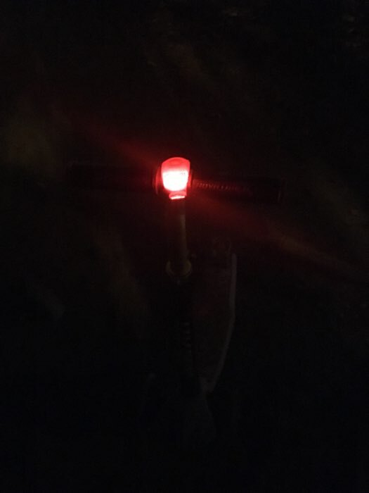 Фотография покупателя товара Фонарь велосипедный, водонепроницаемый, 2 LED, 80 лм, CR 1130, 3 режима, красный - Фото 6