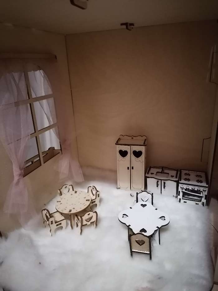 Фотография покупателя товара Конструктор «Большой кукольный дом», без мебели и текстиля, фанера — 3 мм, этаж: 33 см - Фото 8