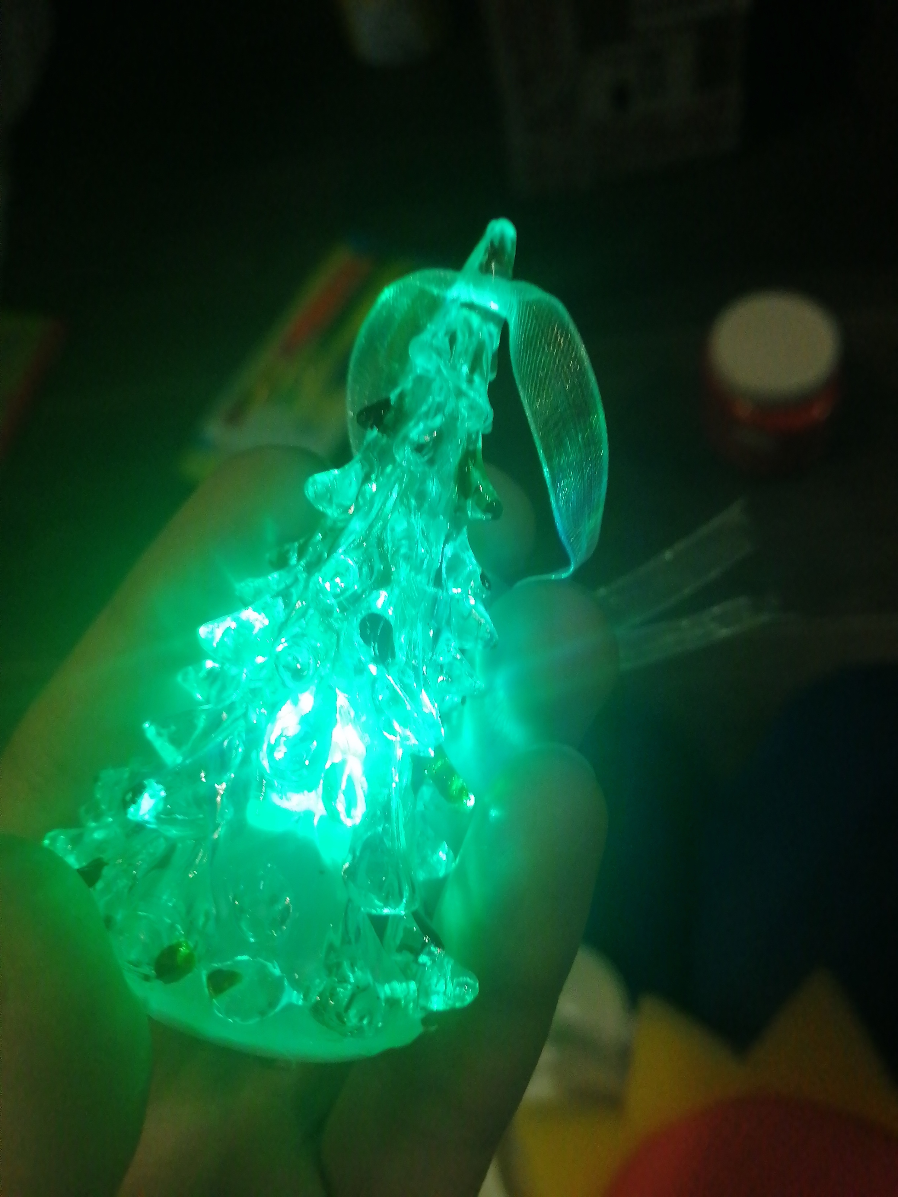 Фотография покупателя товара Игрушка световая "Ёлочка" (батарейки в комплекте) 8 см, 1 LED, RGB, прозрачная