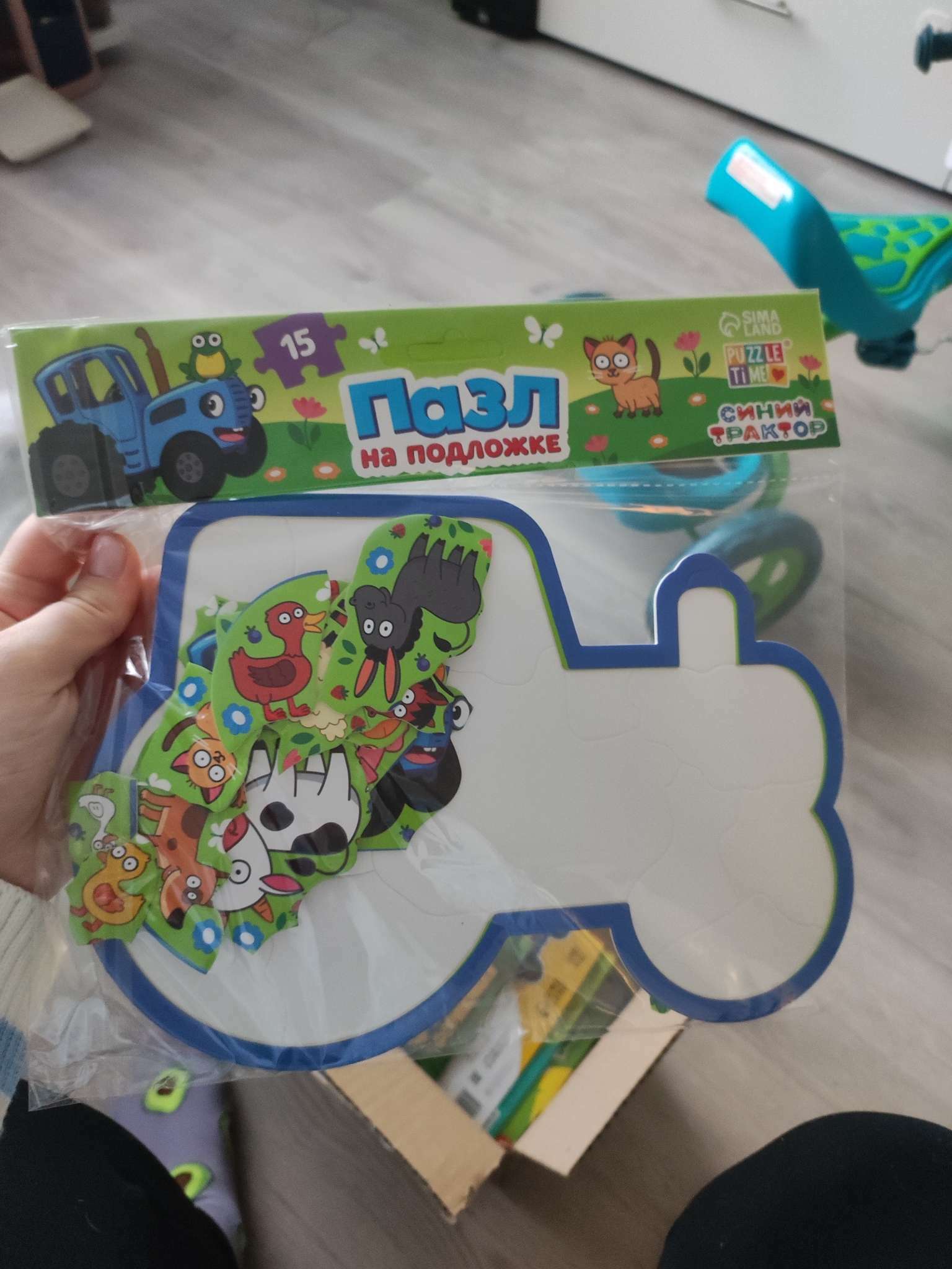 Фотография покупателя товара Пазл на подложке «Зверята на ферме и Синий трактор», 15 деталей - Фото 1