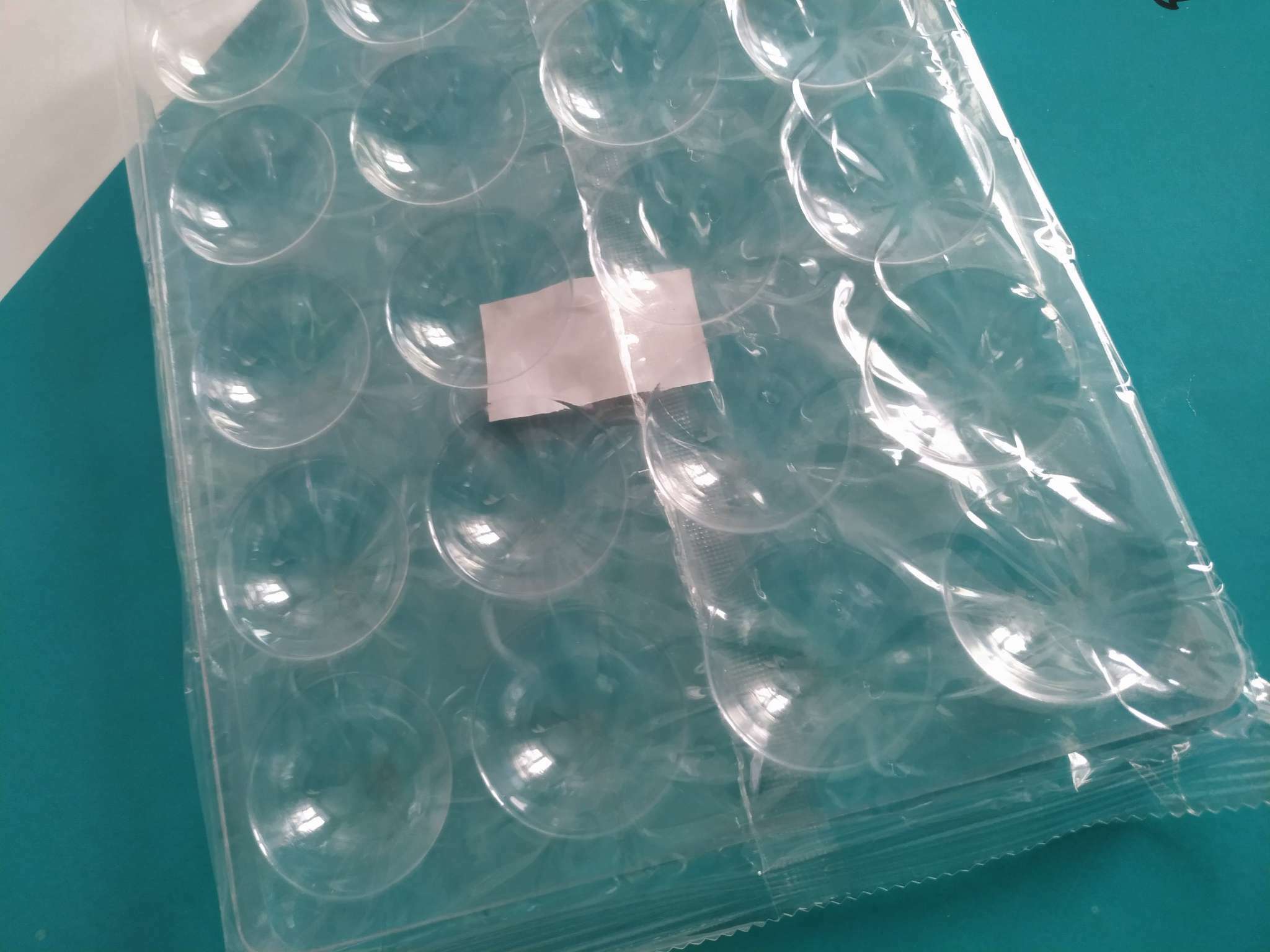 Фотография покупателя товара Форма для шоколада и конфет «Полусфера», 23.6×18.8 см, 20 ячеек 4×4×1.8 см, прозрачная - Фото 4