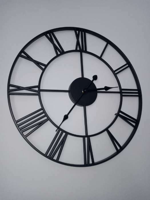 Фотография покупателя товара Часы настенные, серия: Лофт, плавный ход, d-45 см, черные - Фото 2