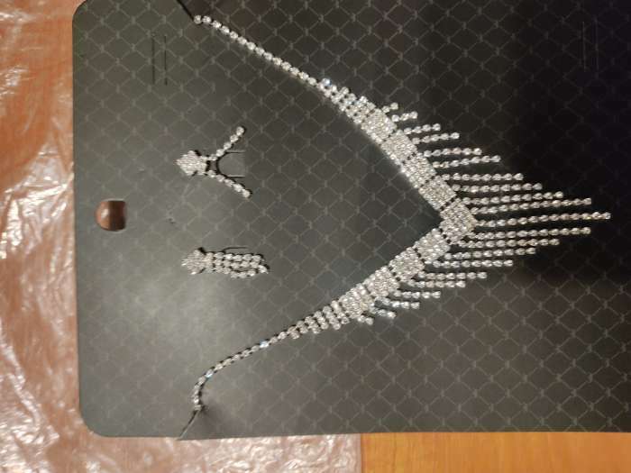 Фотография покупателя товара Набор 2 предмета: серьги, колье «Искры» дождик, цвет белый в серебре, 30 см - Фото 1