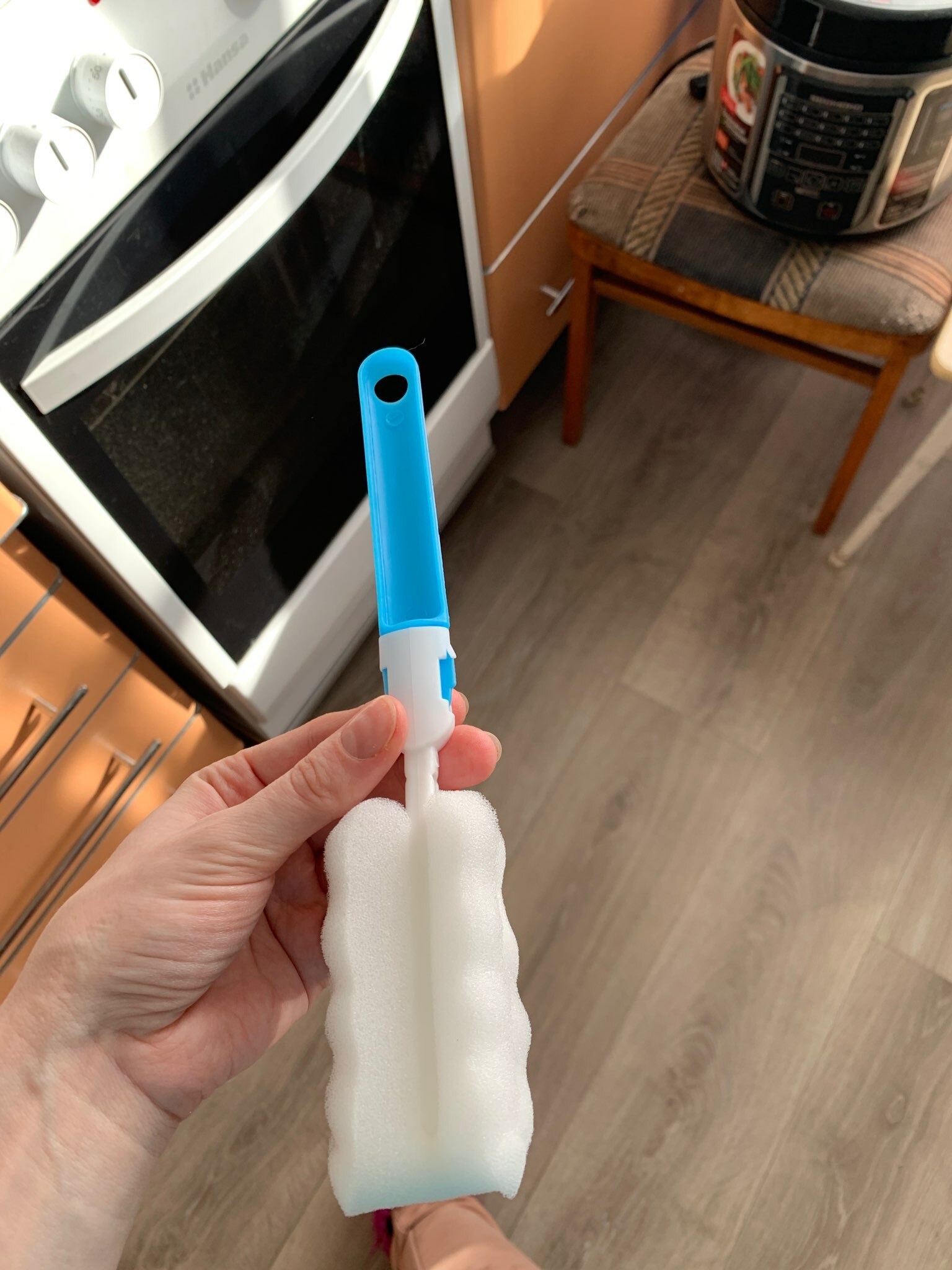 Фотография покупателя товара Ёршик для посуды Доляна «Тюльпан», 23×5×3 см, МИКС - Фото 2