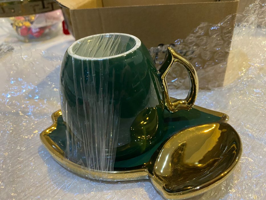 Фотография покупателя товара Чайная пара керамическая «Ливона», 3 предмета: чашка 200 мл, блюдце d=14 см, ложка, цвет изумрудный - Фото 12