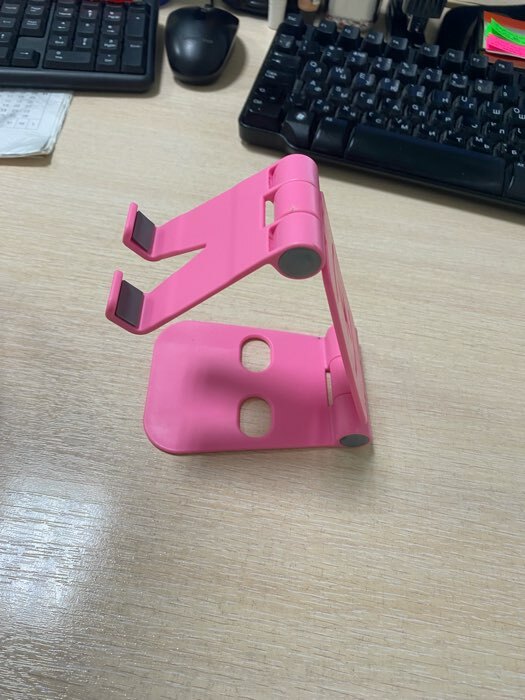 Фотография покупателя товара Подставка для телефона LuazON, регулируемая высота, силиконовые вставки, розовая - Фото 2