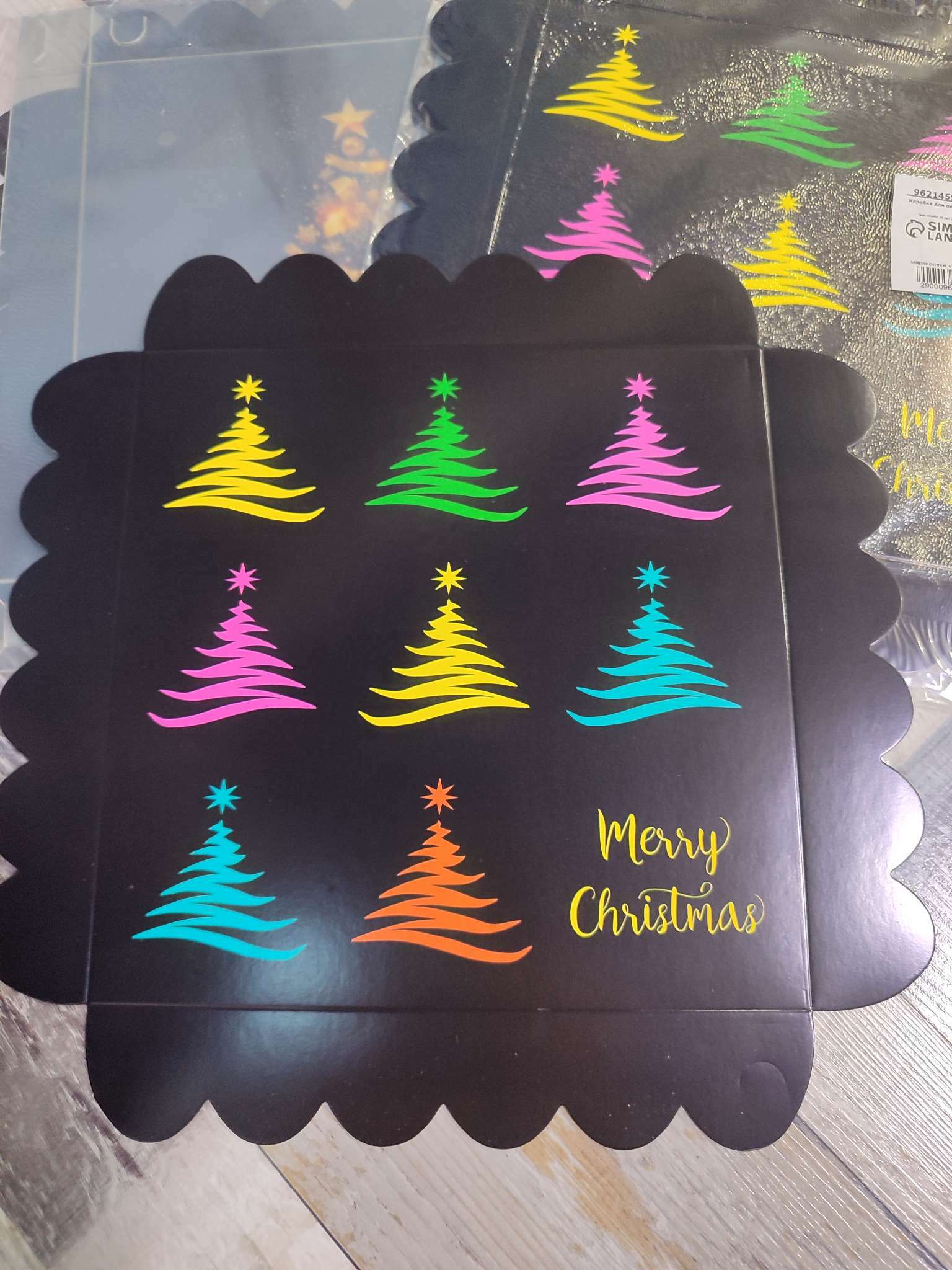 Фотография покупателя товара Коробка для печенья кондитерская, новогодняя упаковка, «Пусть сбудутся мечты», 18×18×3 см - Фото 4