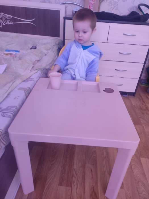 Фотография покупателя товара Детский стол с подстаканником, цвет розовый - Фото 2