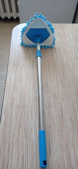 Фотография покупателя товара Окномойка с телескопической металлической ручкой Доляна, 14×16×54(86) см, поворотная головка, микрофибра, цвет синий - Фото 10