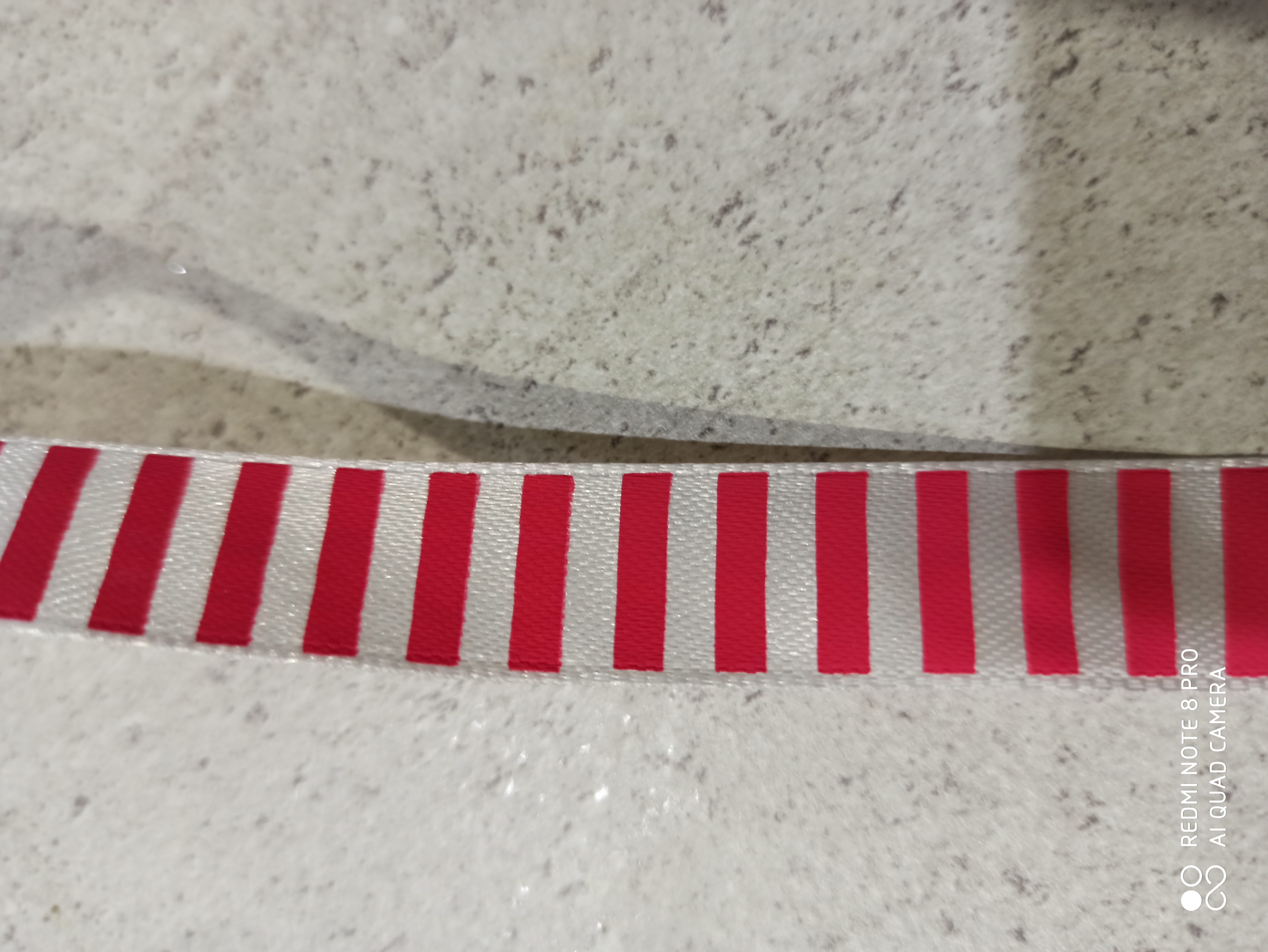 Фотография покупателя товара Лента атласная «Полоска», 15 мм × 23 ± 1 м, цвет белый/красный