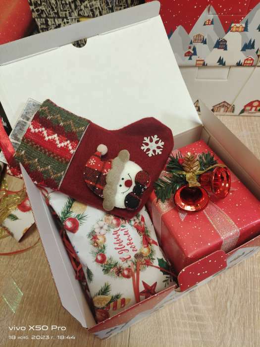 Фотография покупателя товара Носок для подарков "Праздничный уют" Снеговик, 12х15,5 см, красный