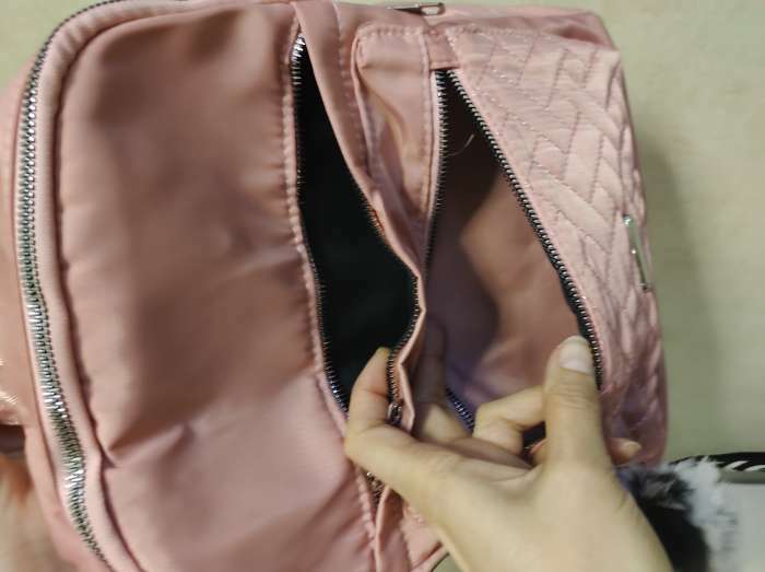 Фотография покупателя товара Рюкзак городской из текстиля, 2 наружных кармана, 4 кармана, цвет розовый - Фото 4