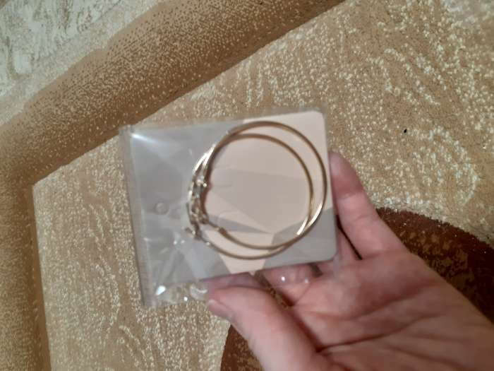 Фотография покупателя товара Серьги-кольца «Классика» d=5 см, цвет серебро - Фото 1