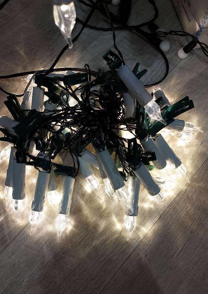 Фотография покупателя товара Гирлянда «Нить» 6 м с насадками «Свечи на прищепке», IP20, тёмная нить, 30 LED, свечение тёплое белое, 220 В - Фото 80