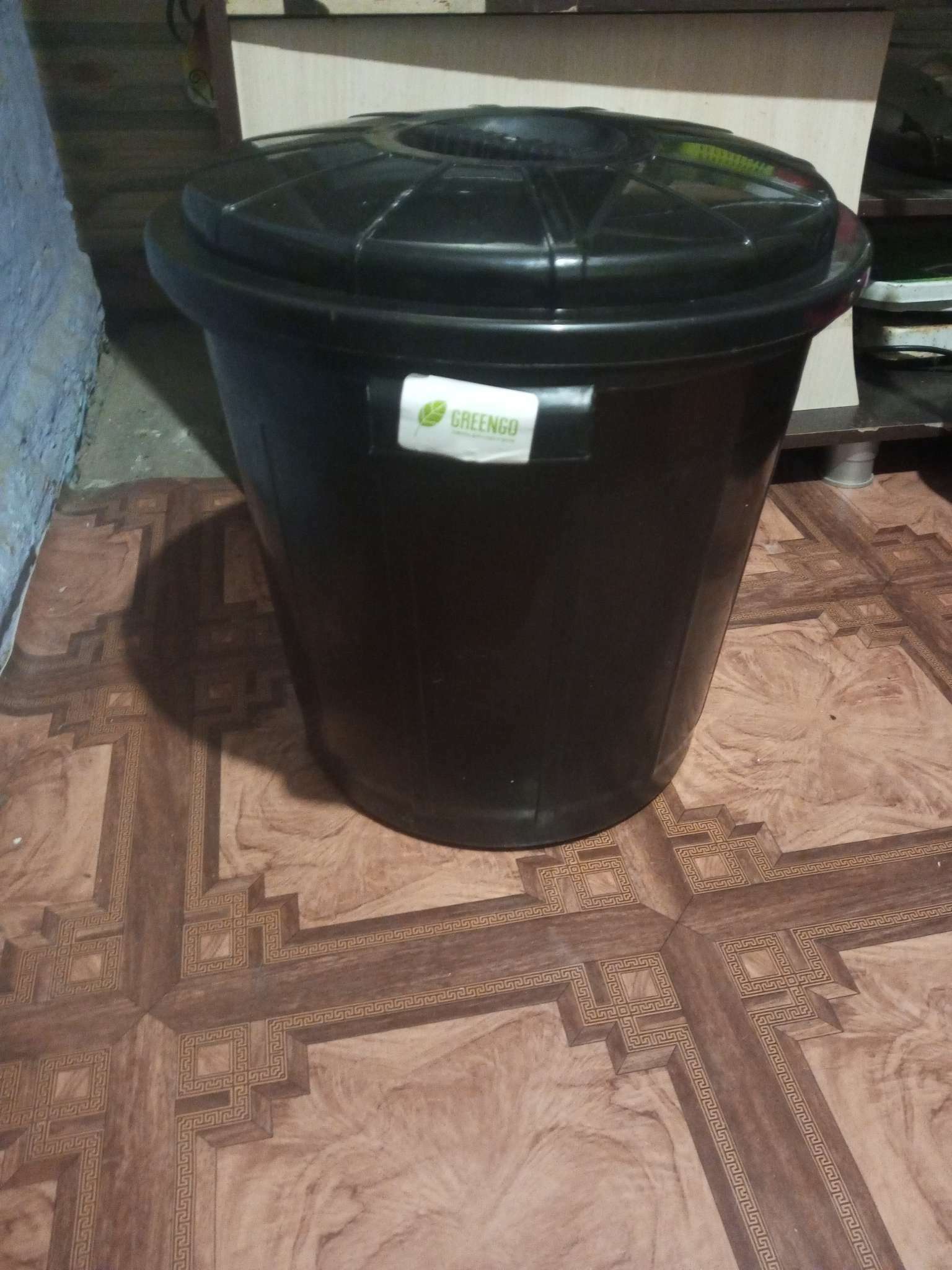 Фотография покупателя товара Бак хозяйственно-бытовой, 40 л, с крышкой, чёрный