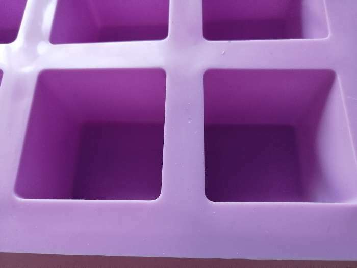 Фотография покупателя товара Форма силиконовая для выпечки Доляна «Куб», 30×17,5 см, 15 ячеек, цвет МИКС - Фото 6