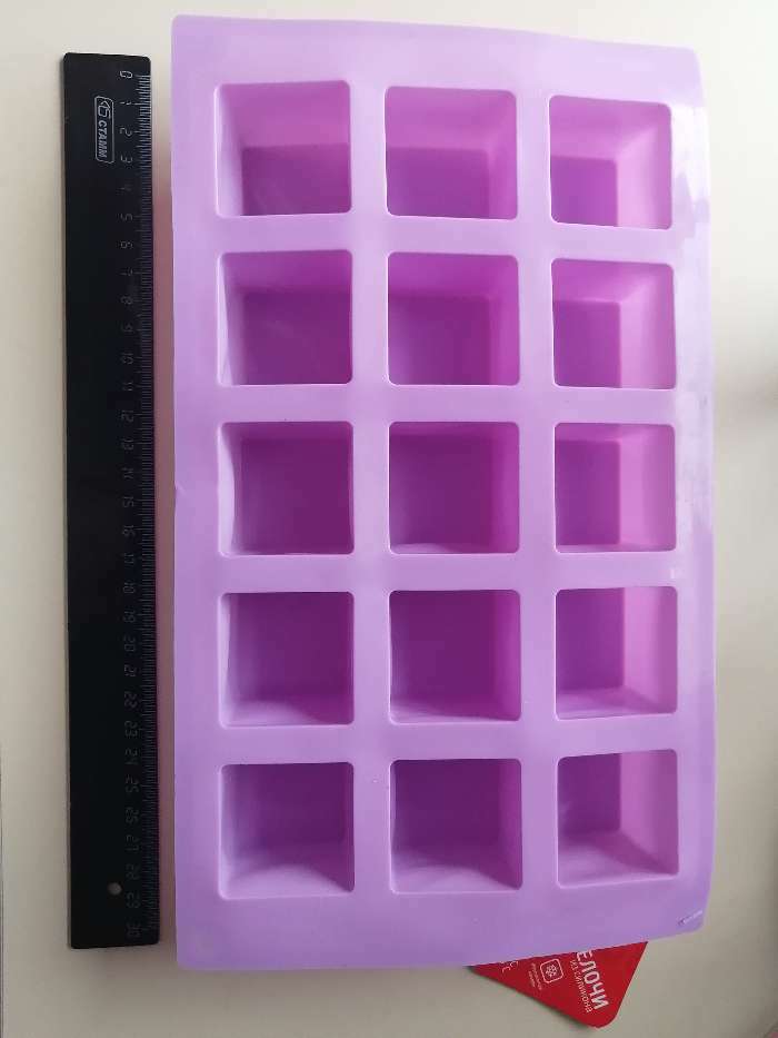 Фотография покупателя товара Форма силиконовая для выпечки Доляна «Куб», 30×17,5 см, 15 ячеек, цвет МИКС - Фото 8