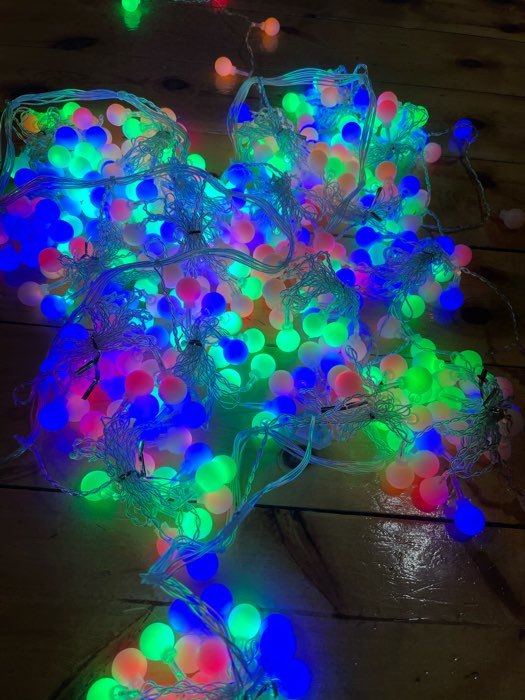 Фотография покупателя товара Гирлянда «Занавес» 2 × 1.5 м с насадками «Шарики», IP20, прозрачная нить, 360 LED, свечение синее, 8 режимов, 220 В - Фото 16