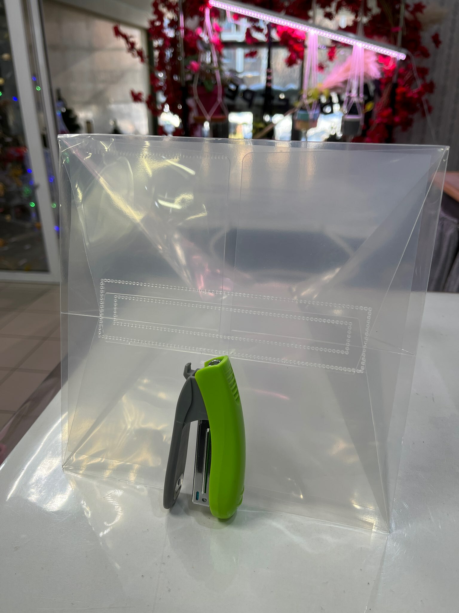 Фотография покупателя товара Пакет подарочный с квадратным дном, прозрачный, 31×30×31 см - Фото 25